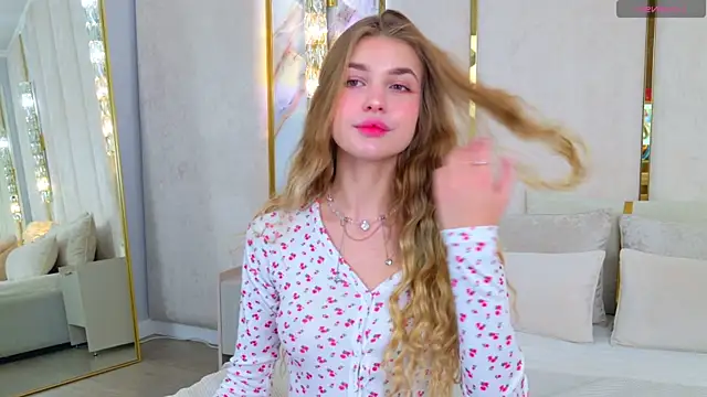 JenniNellson online show from November 12, 5:39 pm