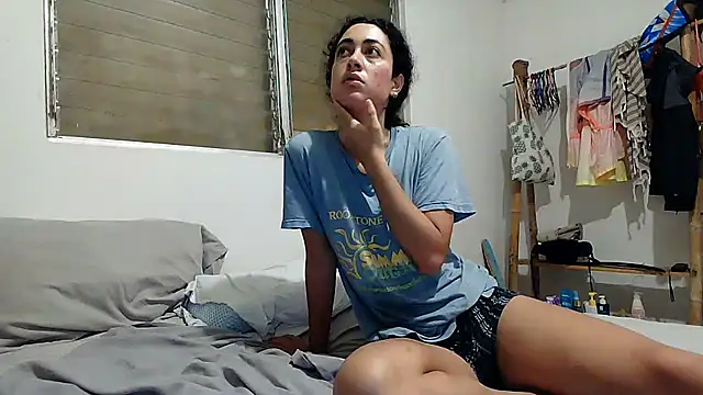 Snapshot of eleganceafterdark chatting on December 4, 4:17 pm eleganceafterdark online show from December 4, 4:17 pm