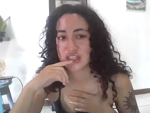 Snapshot of eleganceafterdark chatting on October 26, 2:06 pm eleganceafterdark online show from October 26, 2:06 pm