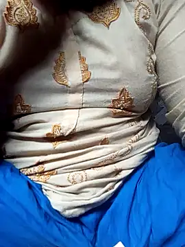 Naughty Mow online show from October 29, 4:00 am