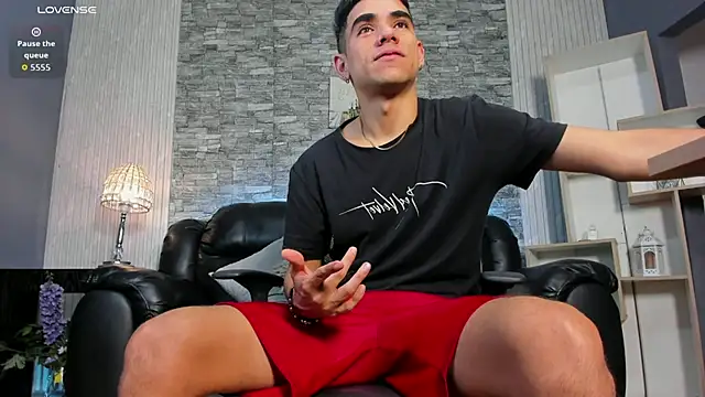 zack joness18 online show from May 28, 4:09 am