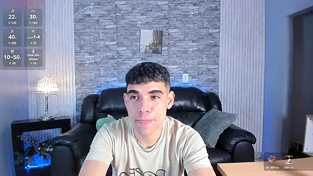 Snapshot of zack_joness18 chatting on December 3, 4:02 am zack joness18 online show from December 3, 4:02 am