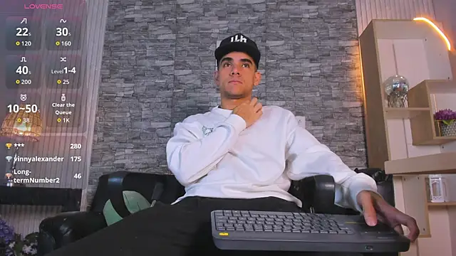 Snapshot of zack_joness18 chatting on November 9, 3:43 am zack joness18 online show from November 9, 3:43 am