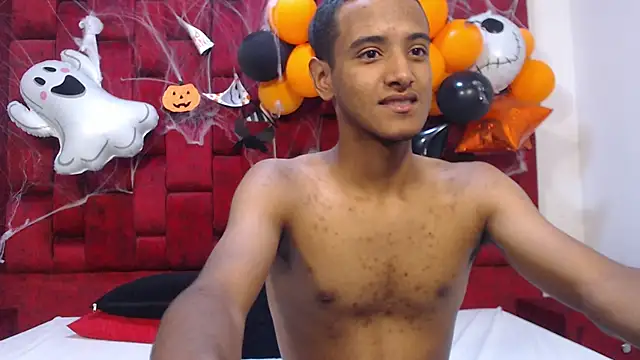 Tommy 22CM online show from October 29, 11:53 am