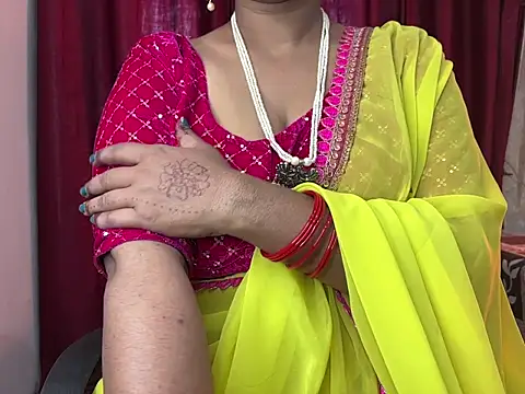 Snapshot of Ritika_janu chatting on February 8, 6:11 am Ritika janu online show from February 8, 6:11 am