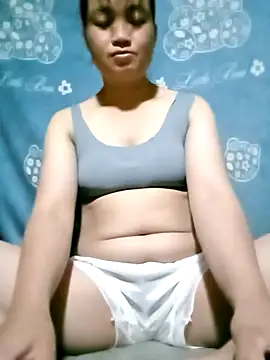 Snapshot of Noelle-e chatting on October 27, 1:34 pm Noelle-e online show from October 27, 1:34 pm