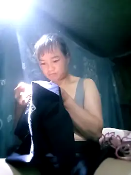 Snapshot of Noelle-e chatting on November 3, 2:20 pm Noelle-e online show from November 3, 2:20 pm