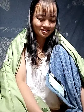 Snapshot of Noelle-e chatting on November 29, 1:55 pm Noelle-e online show from November 29, 1:55 pm