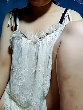 Noelle-e online show from April 16, 10:34 pm