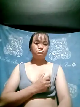 Snapshot of Noelle-e chatting on October 26, 7:14 pm Noelle-e online show from October 26, 7:14 pm