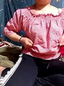 Phoena-a online show from March 26, 11:30 am