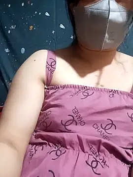 Phoena-a online show from April 3, 2:23 pm