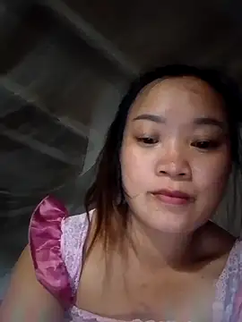 Snapshot of Phoena-a chatting on November 12, 3:27 pm Phoena-a online show from November 12, 3:27 pm