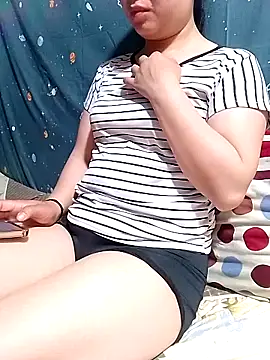 Phoena-a online show from April 13, 10:03 pm