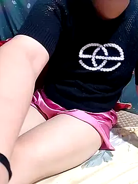 Phoena-a online show from April 13, 4:49 am