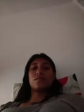 Snapshot of YeseniaRodriguez3 chatting on January 8, 10:27 pm YeseniaRodriguez3 online show from January 8, 10:27 pm