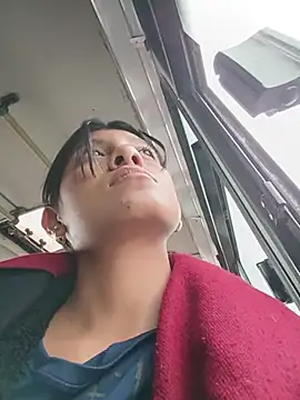 Snapshot of YeseniaRodriguez3 chatting on November 5, 9:07 pm YeseniaRodriguez3 online show from November 5, 9:07 pm