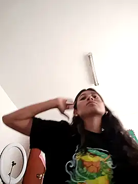 Snapshot of YeseniaRodriguez3 chatting on November 14, 4:21 pm YeseniaRodriguez3 online show from November 14, 4:21 pm