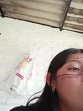 Snapshot of YeseniaRodriguez3 chatting on October 31, 5:42 pm YeseniaRodriguez3 online show from October 31, 5:42 pm