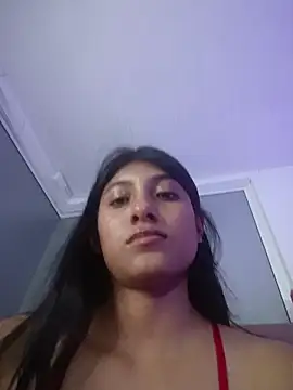 YeseniaRodriguez3 online show from May 25, 2:11 am