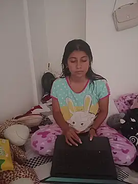 Snapshot of YeseniaRodriguez3 chatting on November 26, 3:45 pm YeseniaRodriguez3 online show from November 26, 3:45 pm