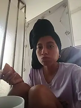 Snapshot of YeseniaRodriguez3 chatting on November 21, 5:34 pm YeseniaRodriguez3 online show from November 21, 5:34 pm