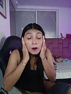 YeseniaRodriguez3 online show from May 14, 12:46 pm