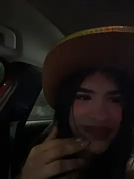 Snapshot of Tatishernandez chatting on November 1, 2:51 am Tatishernandez online show from November 1, 2:51 am