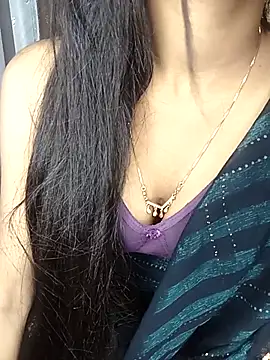 Snapshot of Marathi_Queen1 chatting on June 27, 12:22 pm Marathi Queen1 online show from June 27, 12:22 pm