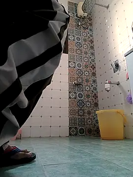 Snapshot of Hot-boss15 chatting on November 25, 2:56 am Hot-boss15 online show from November 25, 2:56 am