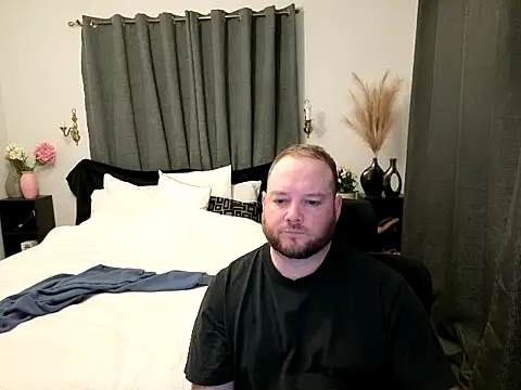 Snapshot of john_clarisa chatting on October 29, 8:46 am john clarisa online show from October 29, 8:46 am