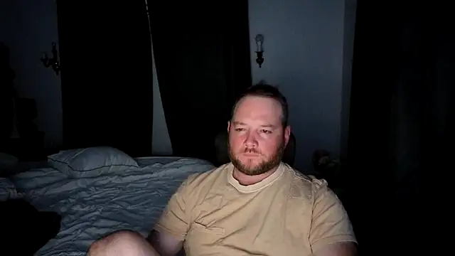 Snapshot of john_clarisa chatting on December 17, 8:19 am john clarisa online show from December 17, 8:19 am