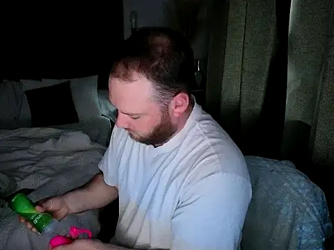 Snapshot of john_clarisa chatting on November 11, 6:52 am john clarisa online show from November 11, 6:52 am