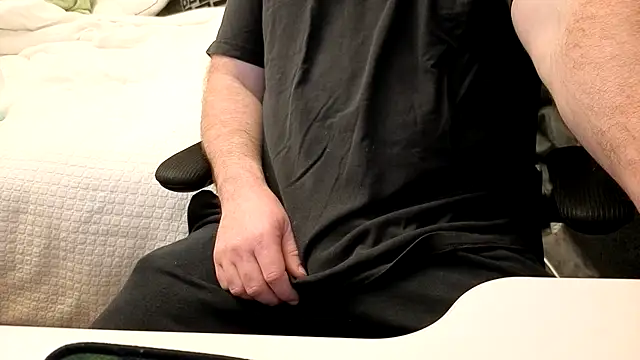 Snapshot of john_clarisa chatting on October 27, 8:48 am john clarisa online show from October 27, 8:48 am