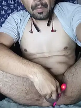 Snapshot of Leocuma82 chatting on June 21, 3:34 am Leocuma82 online show from June 21, 3:34 am