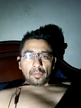 Leocuma82 online show from November 7, 4:17 am