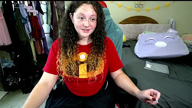 sugasunny04 online show from May 19, 6:15 pm