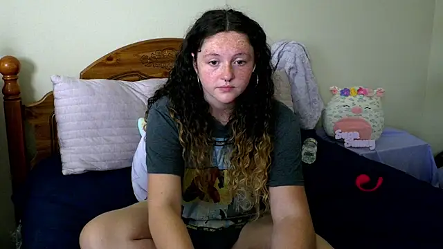 sugasunny04 online show from April 10, 5:53 pm