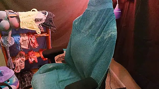 sugasunny04 online show from January 7, 6:57 pm