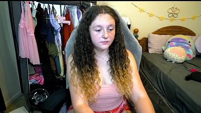 sugasunny04 online show from May 21, 5:43 pm