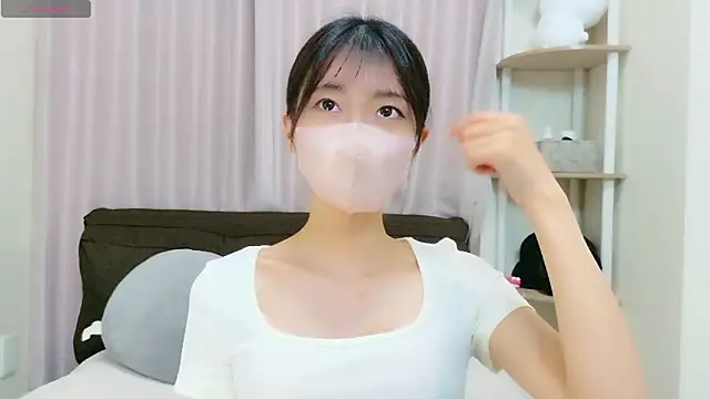 Snapshot of rei_chaaan chatting on November 1, 9:14 am rei chaaan online show from November 1, 9:14 am