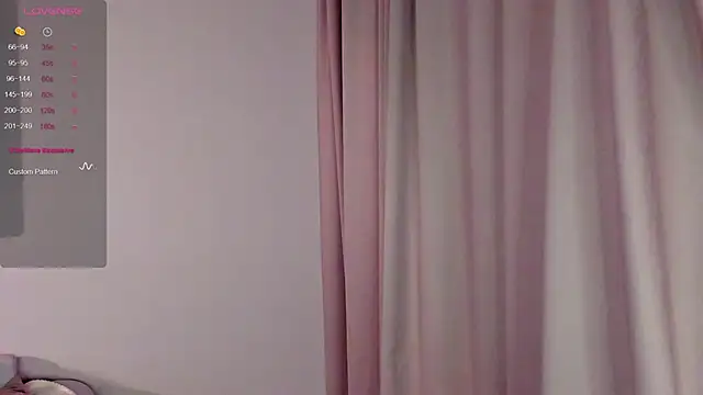 Snapshot of Alice_Presly chatting on November 9, 12:58 am Alice Presly online show from November 9, 12:58 am