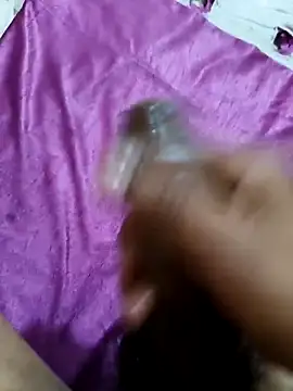 Snapshot of kkx997 chatting on April 6, 7:09 am kkx997 online show from April 6, 7:09 am