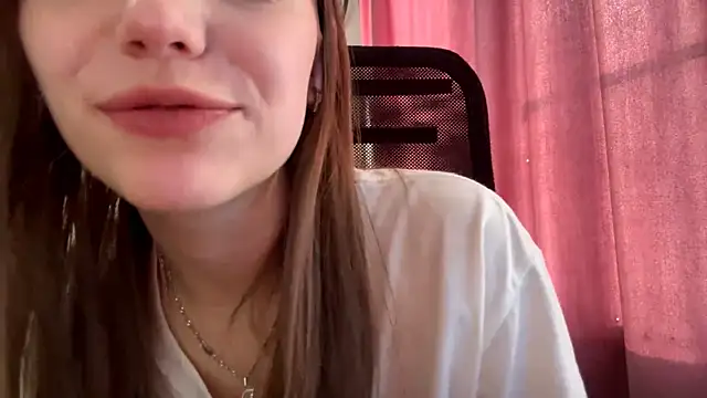 Snapshot of AliceStacy chatting on October 26, 9:53 am AliceStacy online show from October 26, 9:53 am