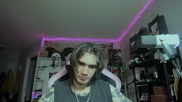 Go V Cs online show from January 8, 4:02 pm