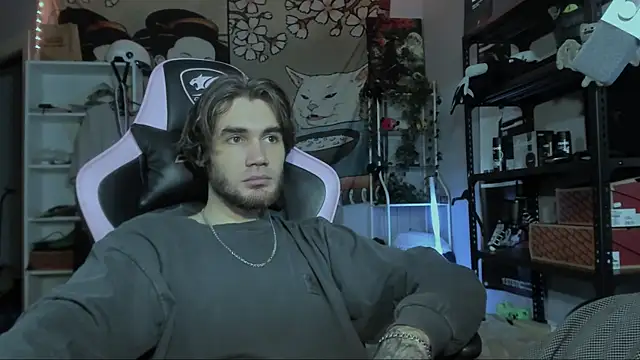 Go V Cs online show from November 7, 6:23 pm