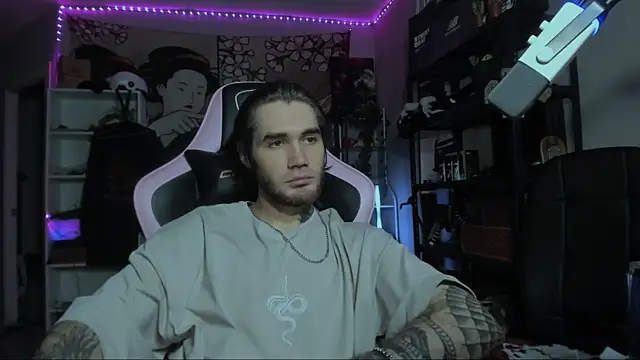 Go V Cs online show from December 4, 12:04 pm