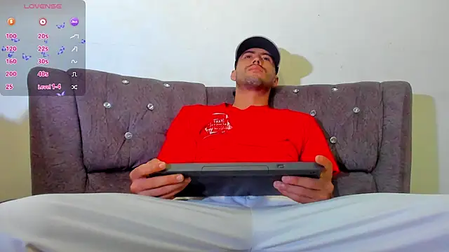 Snapshot of harold_777 chatting on January 9, 7:48 am harold 777 online show from January 9, 7:48 am