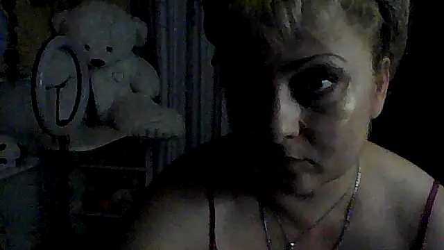 xHot Amazonq online show from July 24, 1:51 pm
