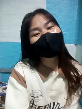 Snapshot of Donatella28 chatting on December 5, 3:27 am Donatella28 online show from December 5, 3:27 am